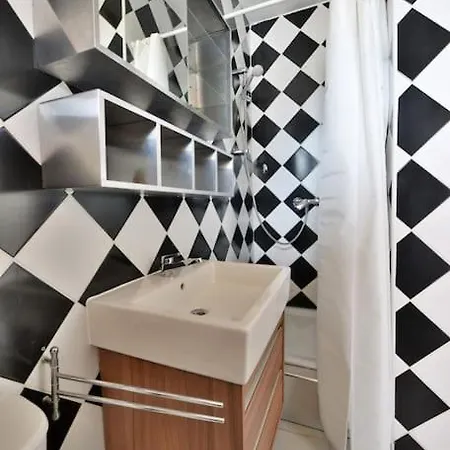 Apartment Buda Batthiany Square, 6 Budapest