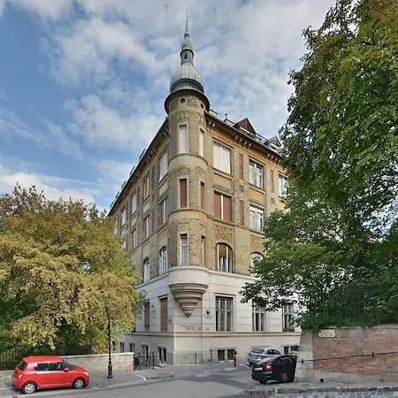公寓 Buda Batthiany Square, 6 *